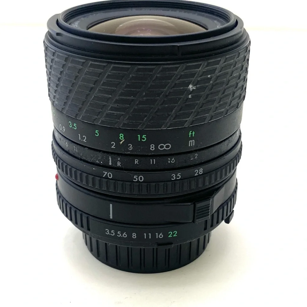 SIGMA UC Zoom 28 - 70mm f/1:3.5 - 4.5 Multi-Coated Camera Lens